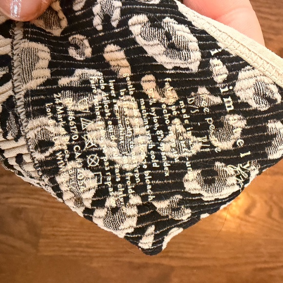 Intimately by Free People Rockie
Bralette in Leopard size xs/s - Picture 4 of 4